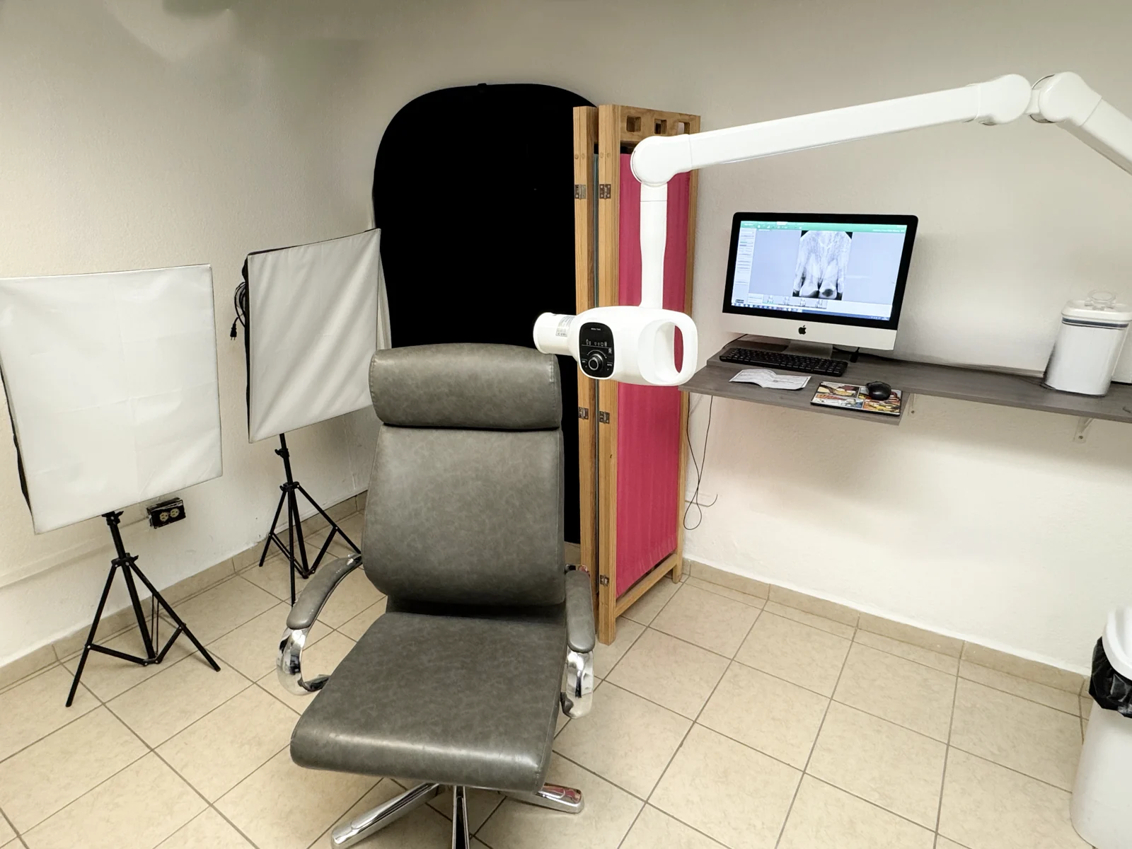Sala para fotografía clínica de MaxiDental